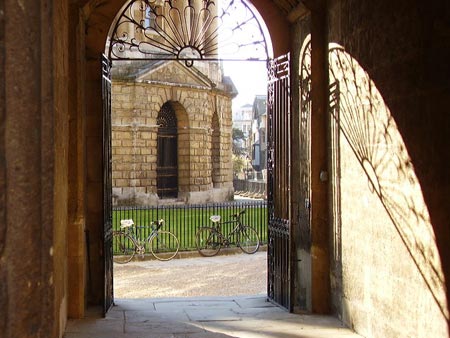 Entrance to Radcliffe Square