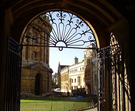 Radcliffe Sq